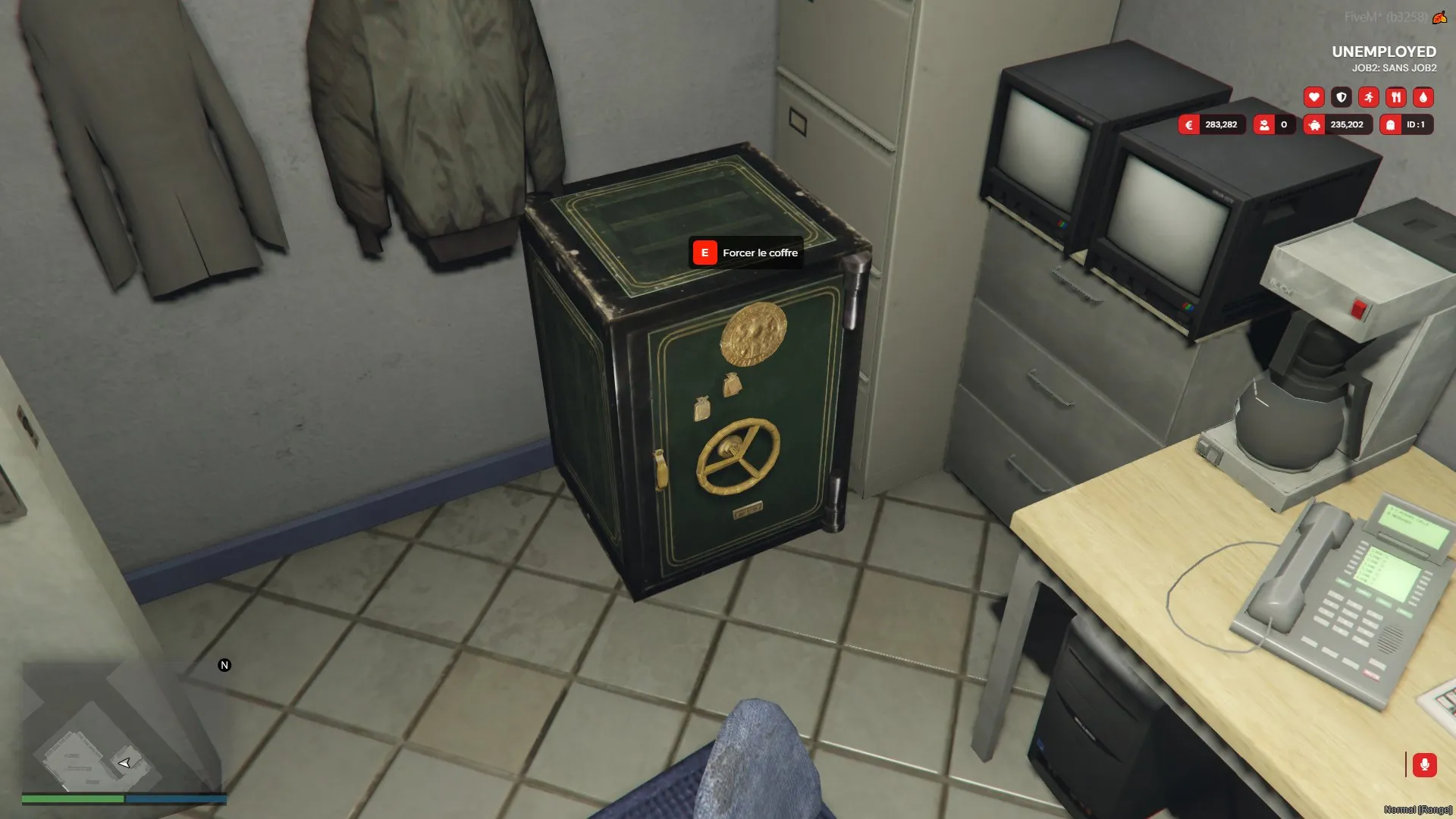 The safe in the back room of the Mirror Park LTD, with the prompt to press E